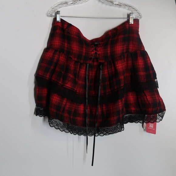 Romwe Women's Red Black Plaid Mini Skirt Goth Style School Girl Style XXL NWT - Picture 4 of 8